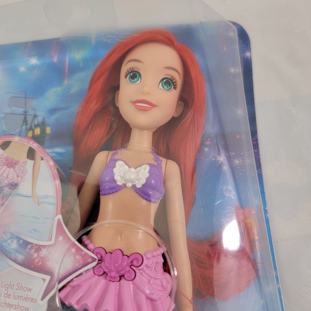 Disney Princess Glitter ‘N’ Glow ARIEL Doll - Hasbro Disney Princess Doll - Picture 3 of 16